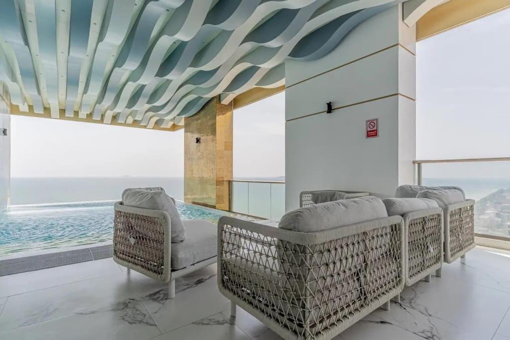 Sea View 5 Star Facilities Luxury Stay At Pattaya Praia de Jomtien Exterior foto